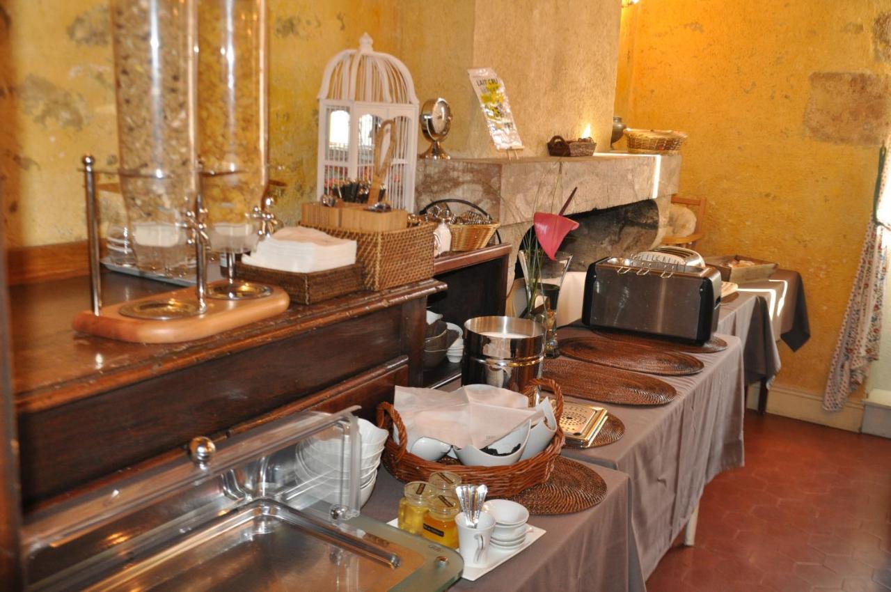 AUBERGE DU CENTRE 16/26