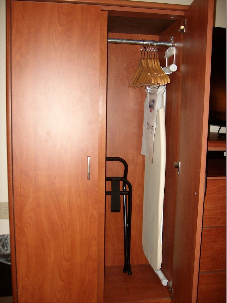 Americinn By Wyndham Thief River Falls 13/22
