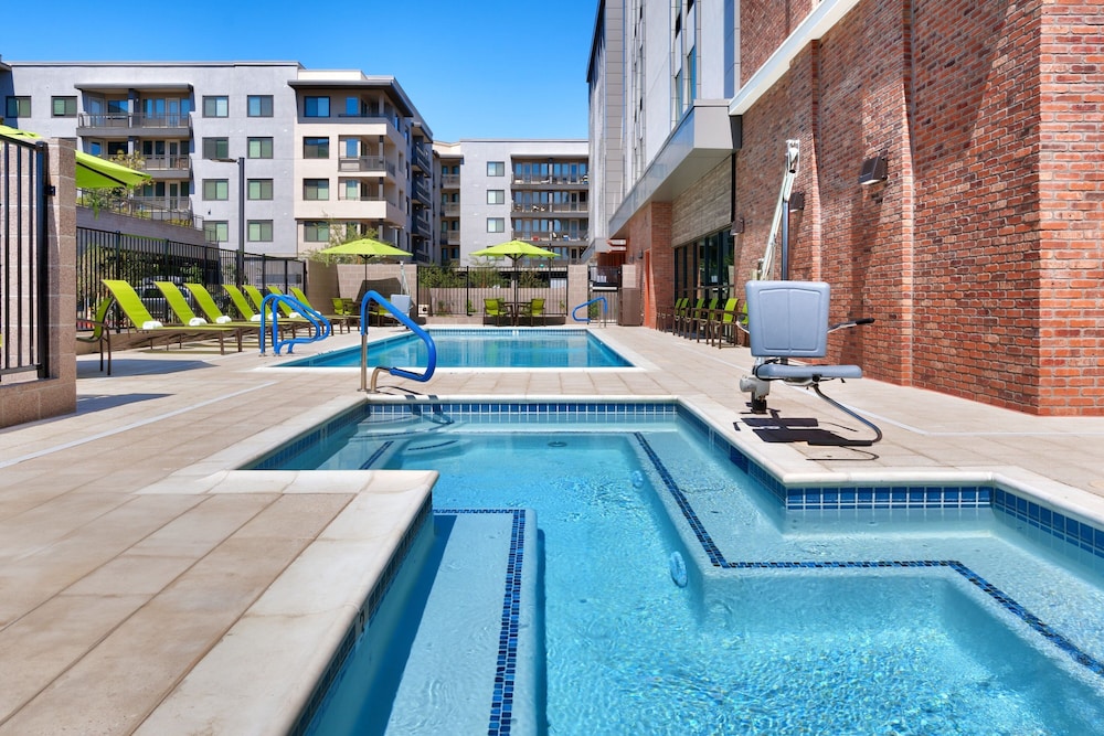 SpringHill Suites by Marriott Phoenix Scottsdale 37/41