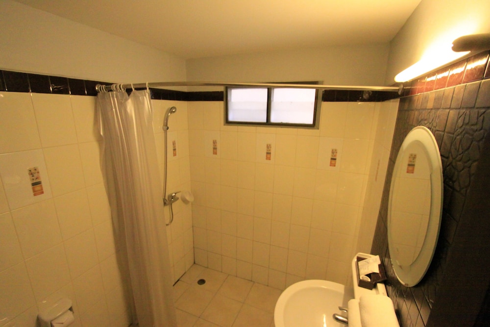 Rangrong Hotel 5/22
