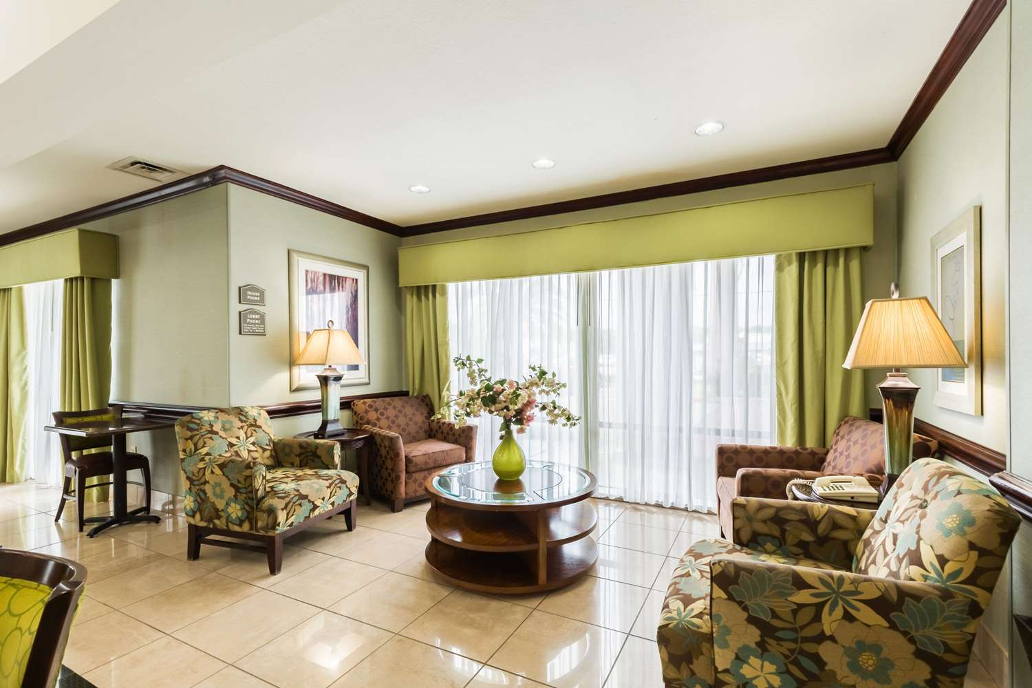 Comfort Suites Beaumont I-10, TX 10/20