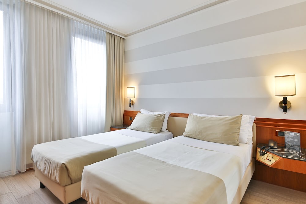 CLASSIC, TWIN BEDS
