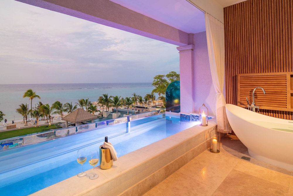 Sandals Dunn's River - Adults Only 54/89