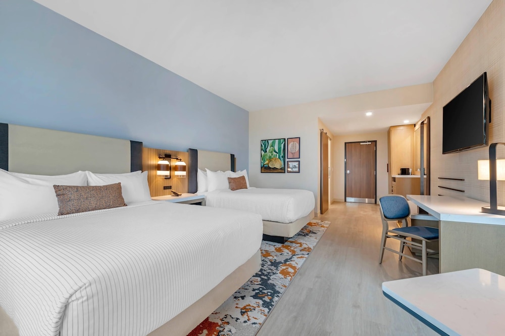 غرفة قياسية بسريرين كوين، Cambria Hotel Austin Downtown 2/6