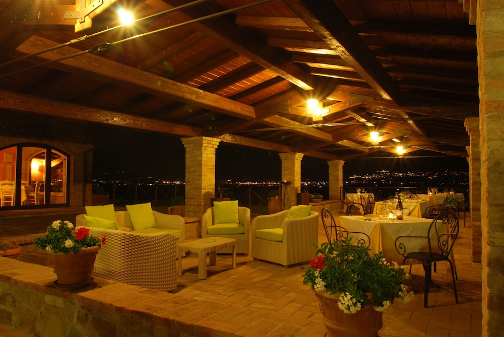 Tenuta Del Perugino 27/50