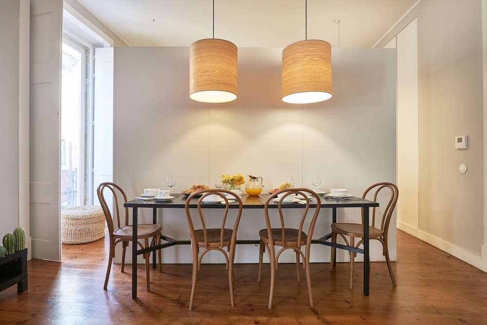 Lisbon Five Stars Apartments Combro 7 40/50