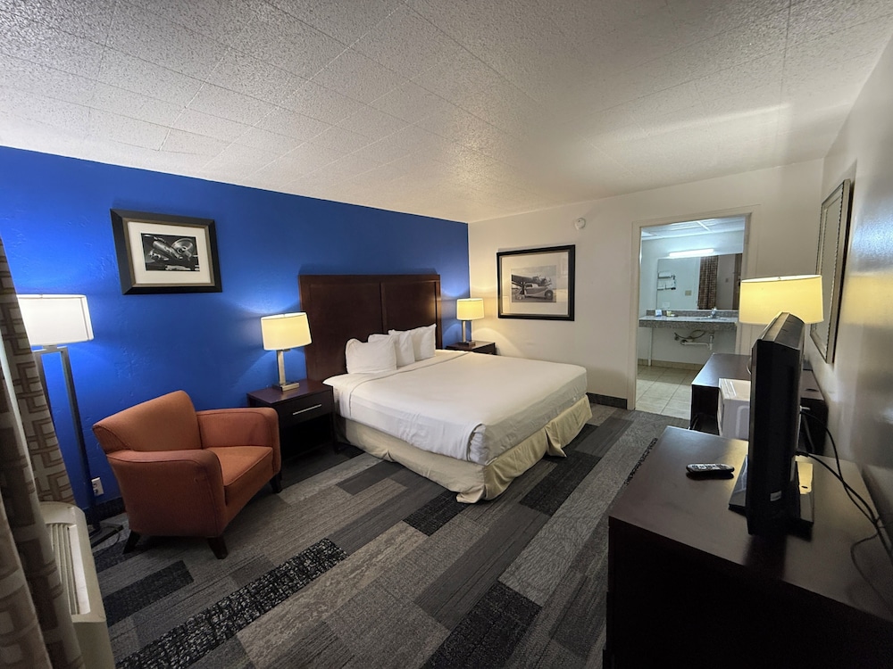 Travelodge by Wyndham Great Bend 10/32
