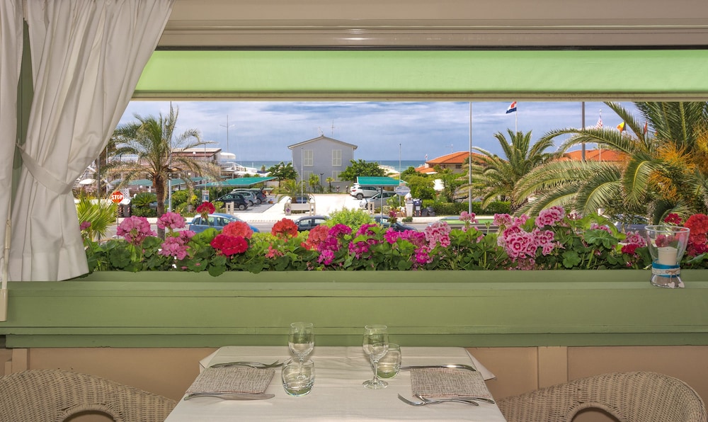 Hotel Siesta 53/66