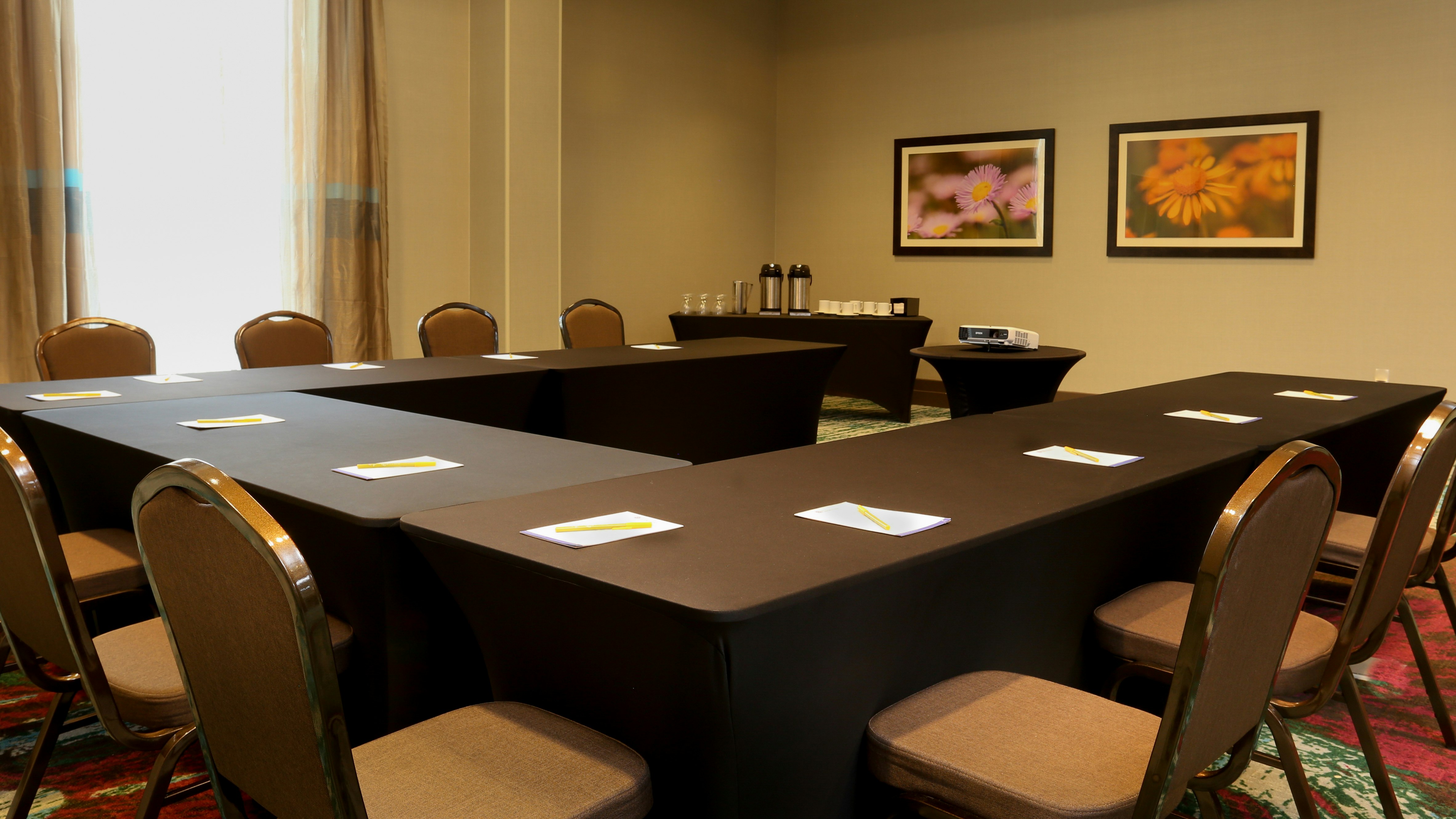 Hilton Garden Inn Arvada Denver, CO 24/26