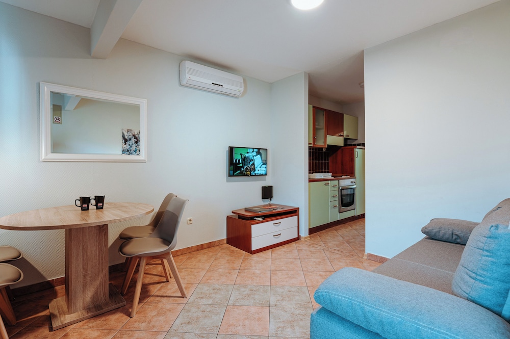 Matilde Beach Resort 17/50