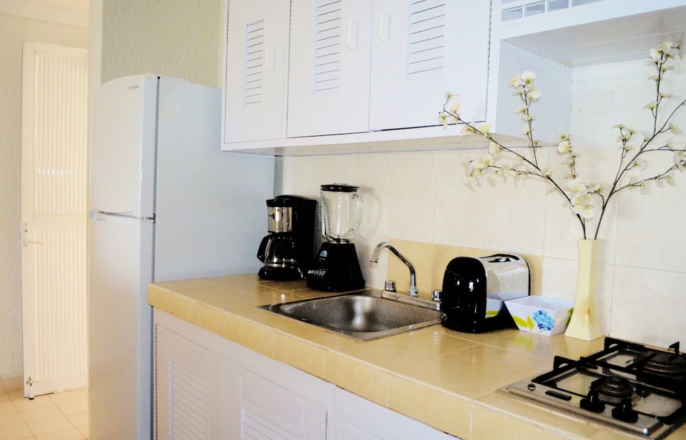 HOTEL ARRECIFES SUITES 35/67