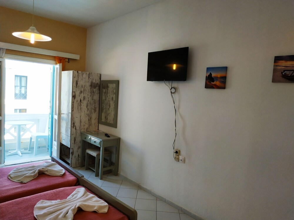 Renia Hotel 43/60