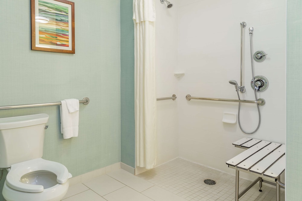 Homewood Suites By Hilton Gateway Hills Nashua 7/42