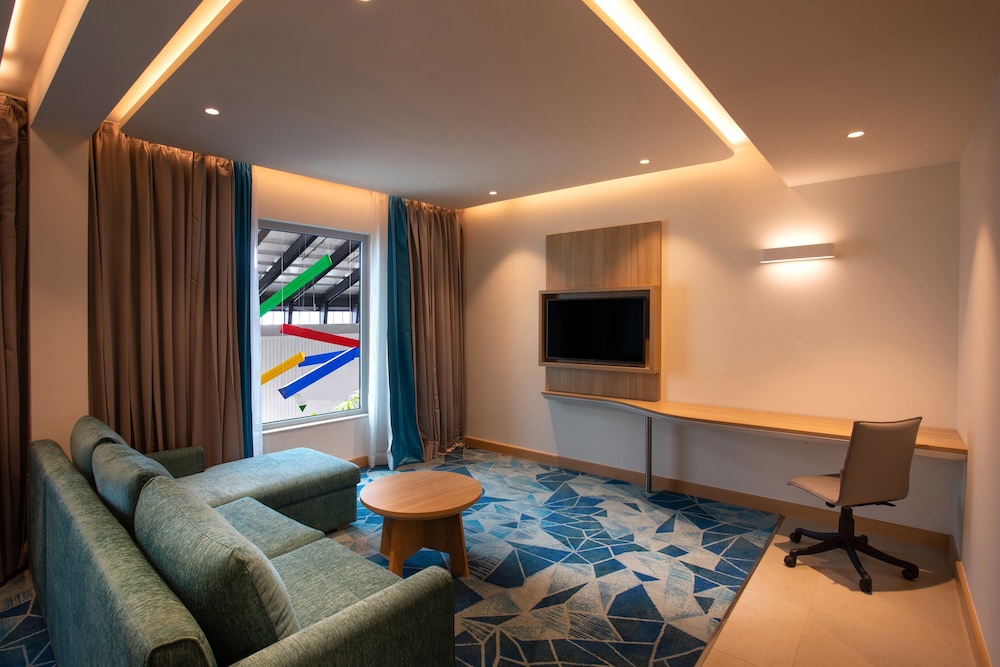Holiday Inn Express And Suites Bengaluru Old Madras Road 44/59