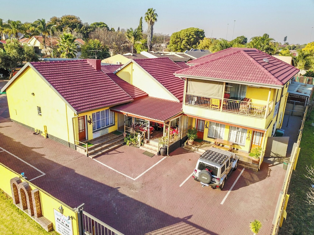 Marle Lodge 4/50
