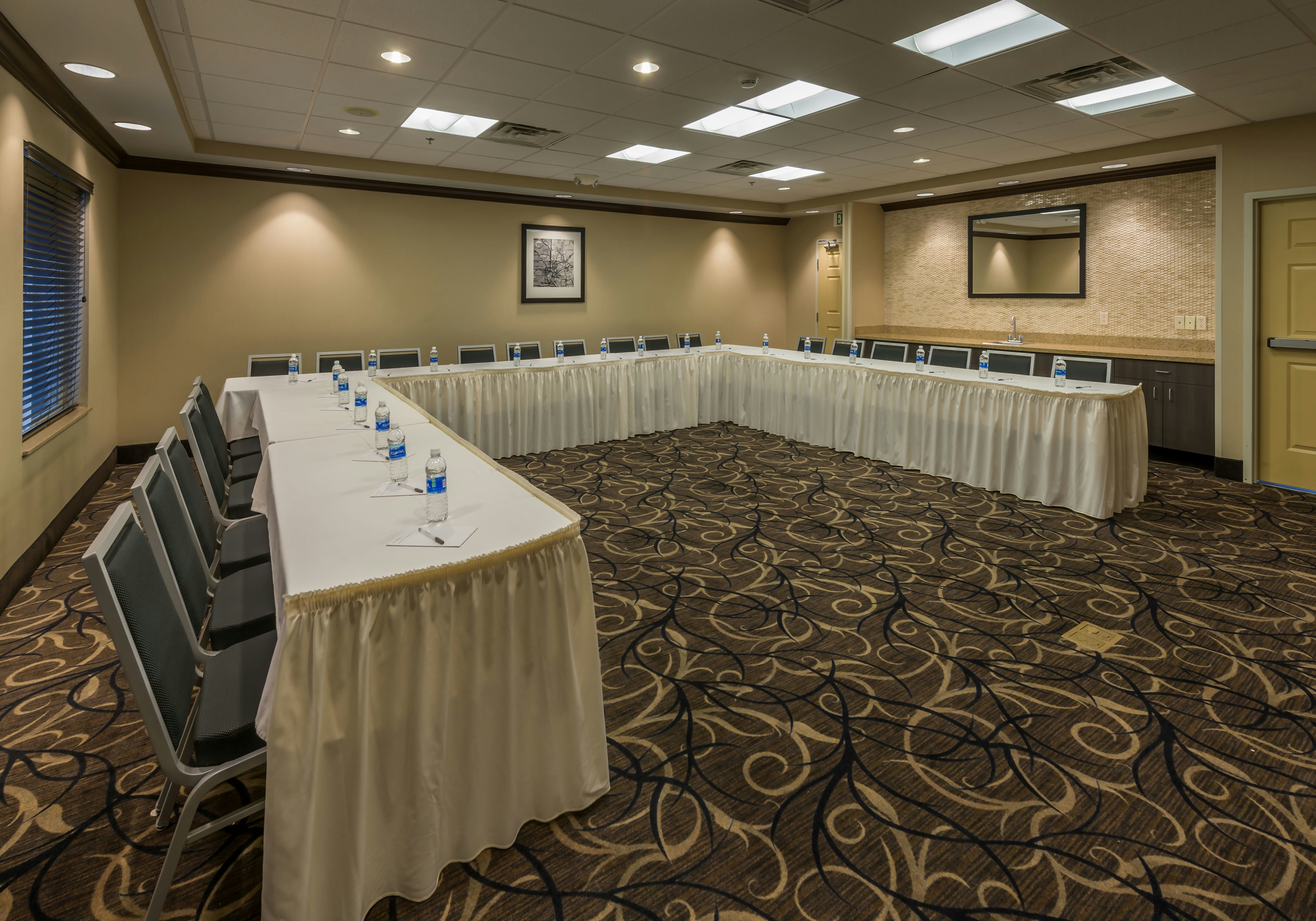 Hampton Inn Suites Reno Nv 26/29