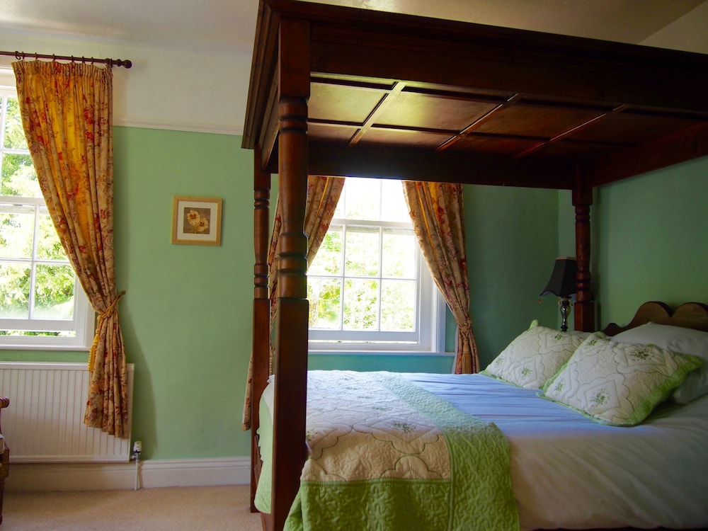 Wrangham House Hotel 6/39