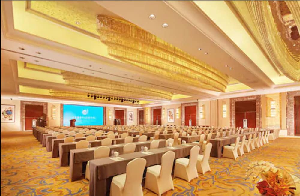 Grand New Century Hotel Hangzhou Sumtime 44/48