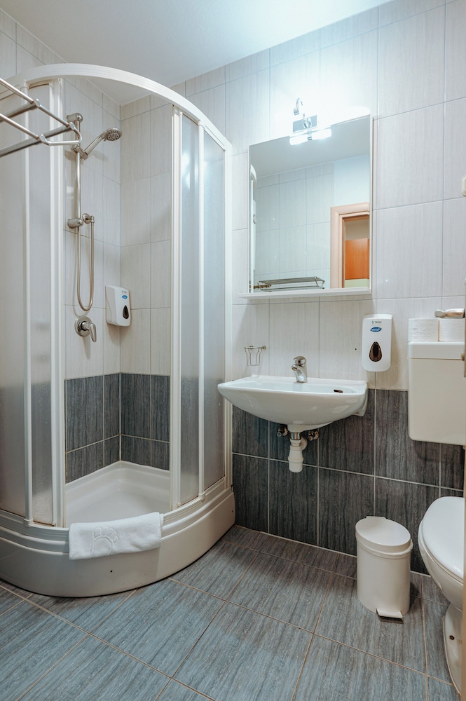 Matilde Beach Resort 49/50