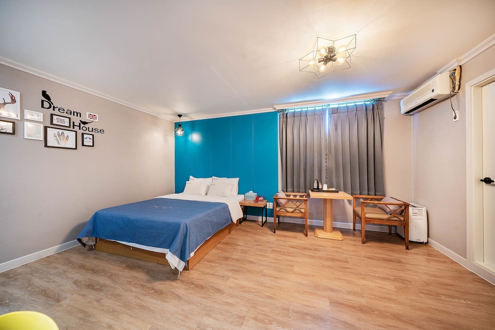 Ost Hotel 22/66