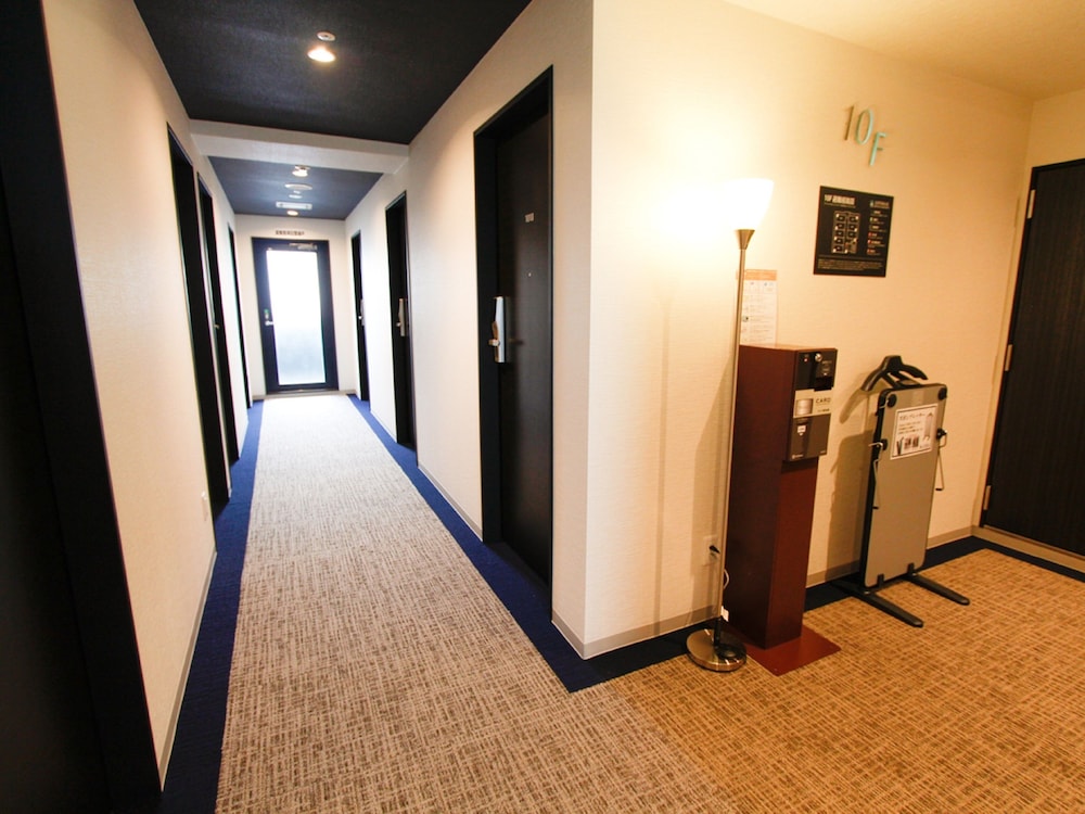 Hotel Livemax Kobe Sannomiya photo2