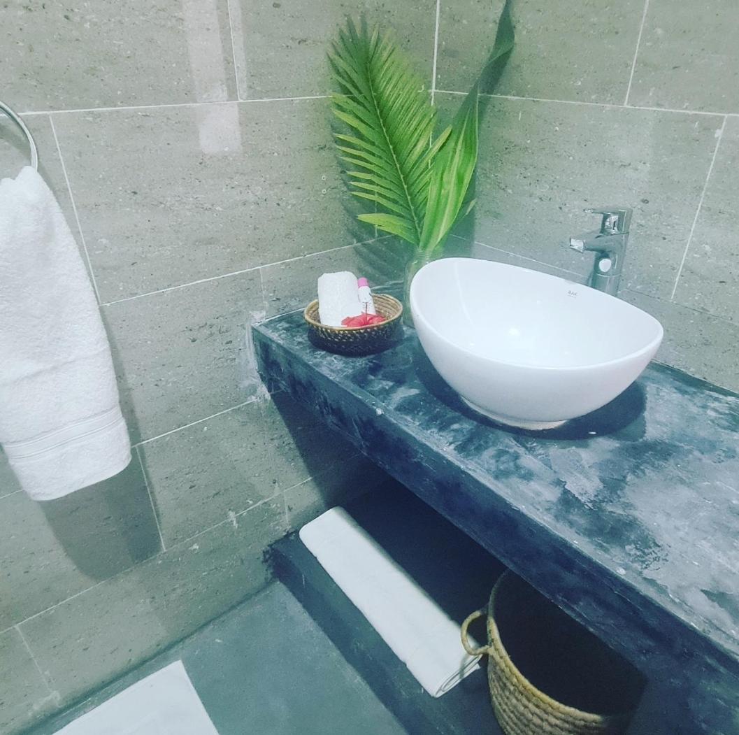 غرفة ديلوكس بسرير مزدوج بشرفة، Garden Beach Bungalows 9/10