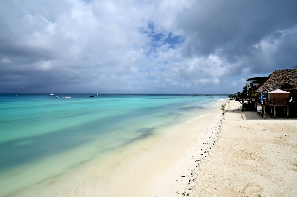 Amaan Beach Bungalows 27/38