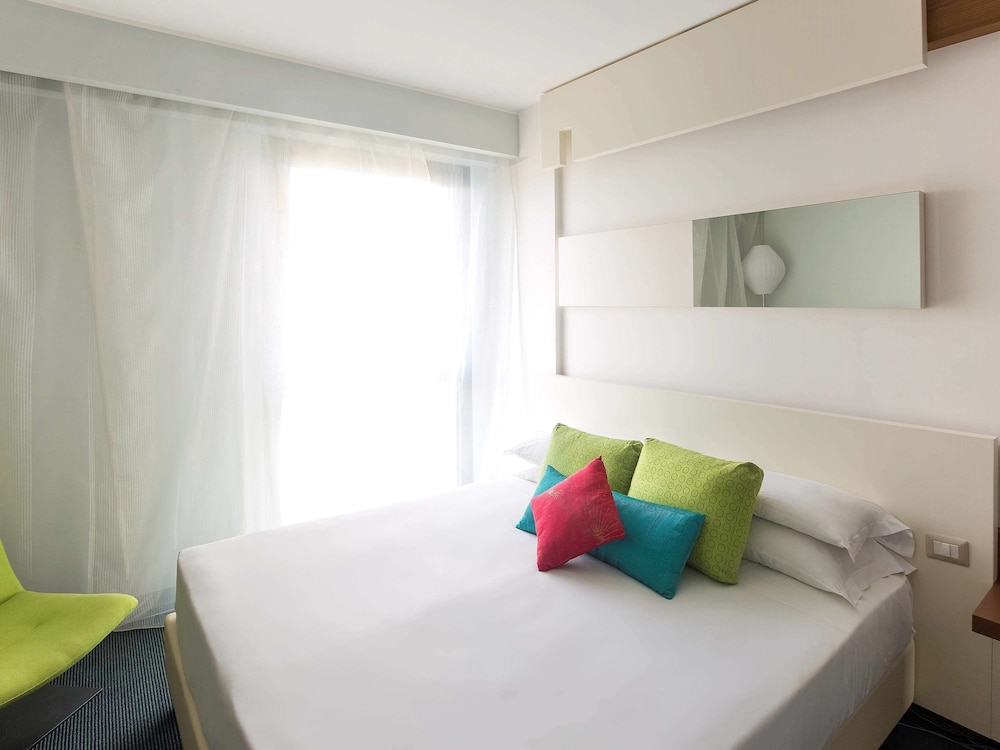 Ibis Styles Roma Eur 36/71
