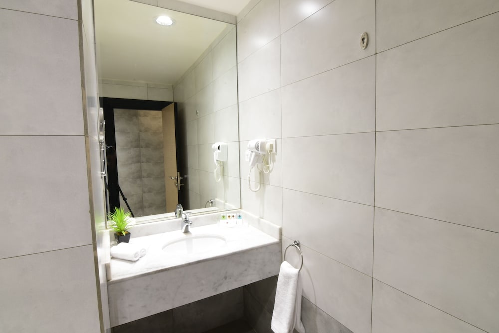 فندق طوق بلد(Touq Balad Hotel) 44/49