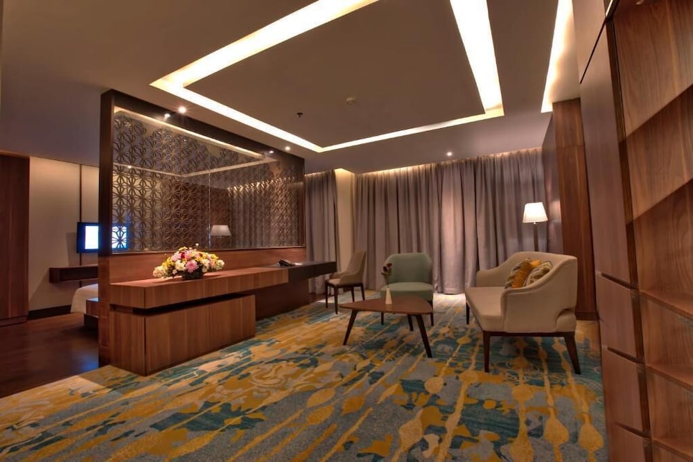 Grand Soll Marina Hotel 36/64
