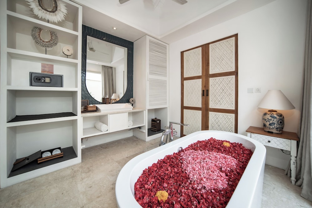 Aleva Villa Seminyak by Ini Vie Hospitality 16/50