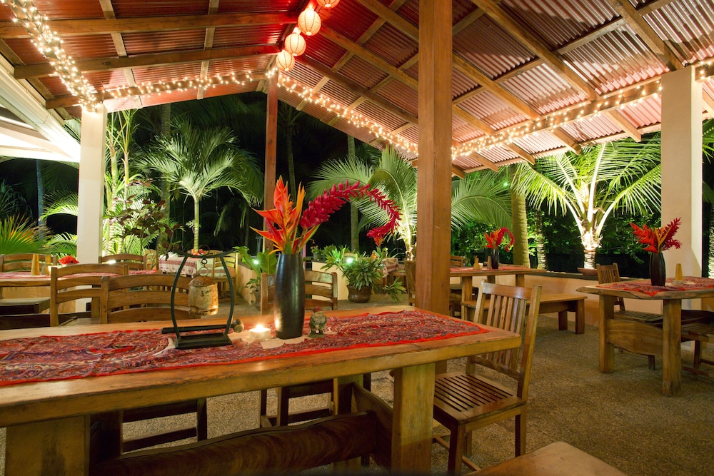 Encantada Ocean Cottages 30/50