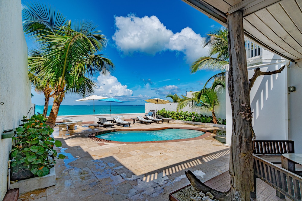 Caprice 14 Cable Beach Luxury Villa 18/24