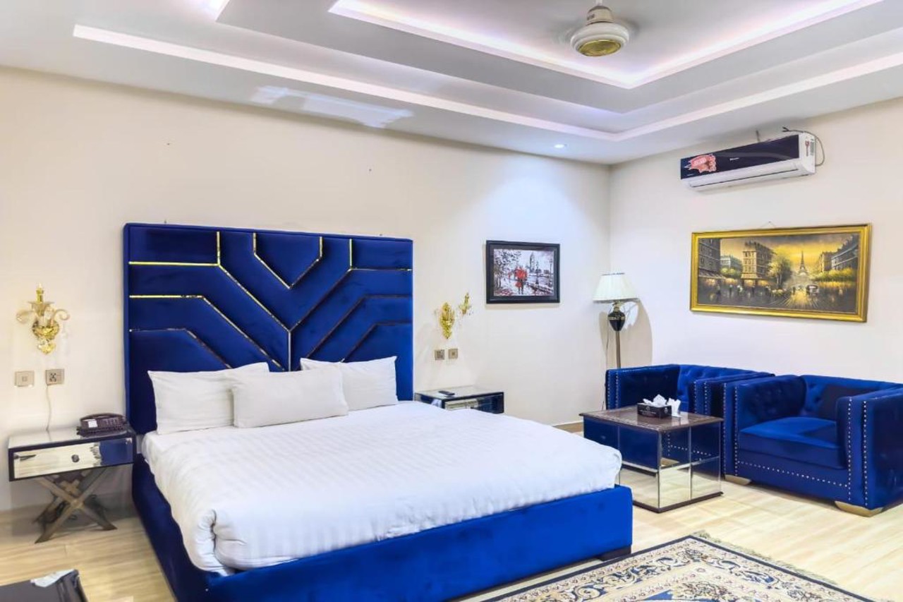 Hotel Royal Mansion - Multan 7/21