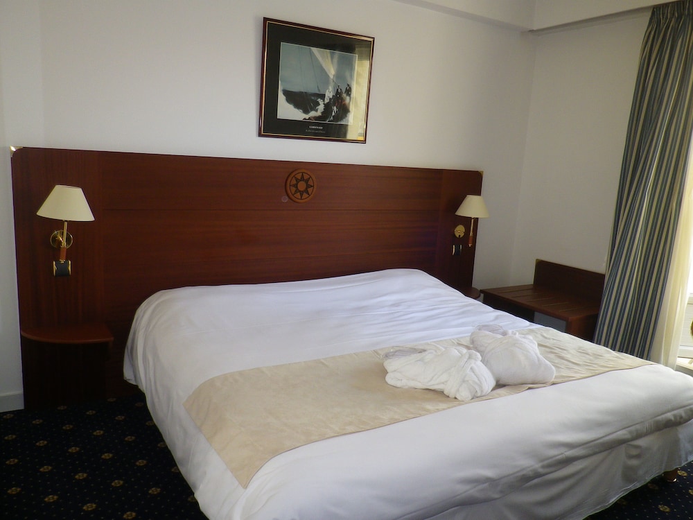 Hotel Le Yachtman 13/77