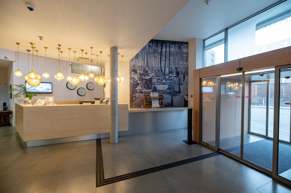 lobby