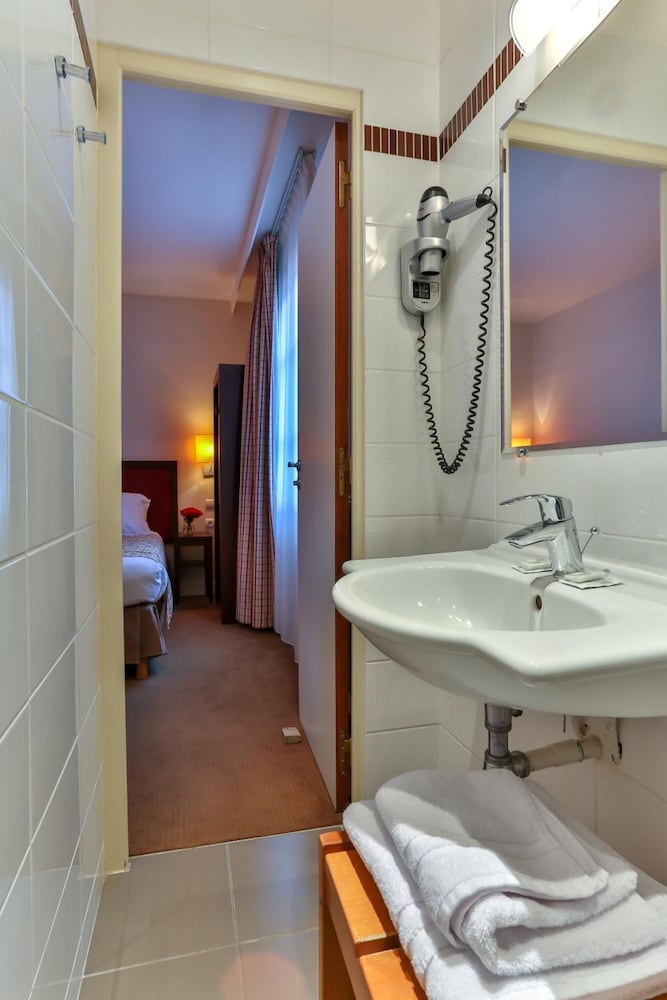 Hotel Le Home Vincennes 23/24