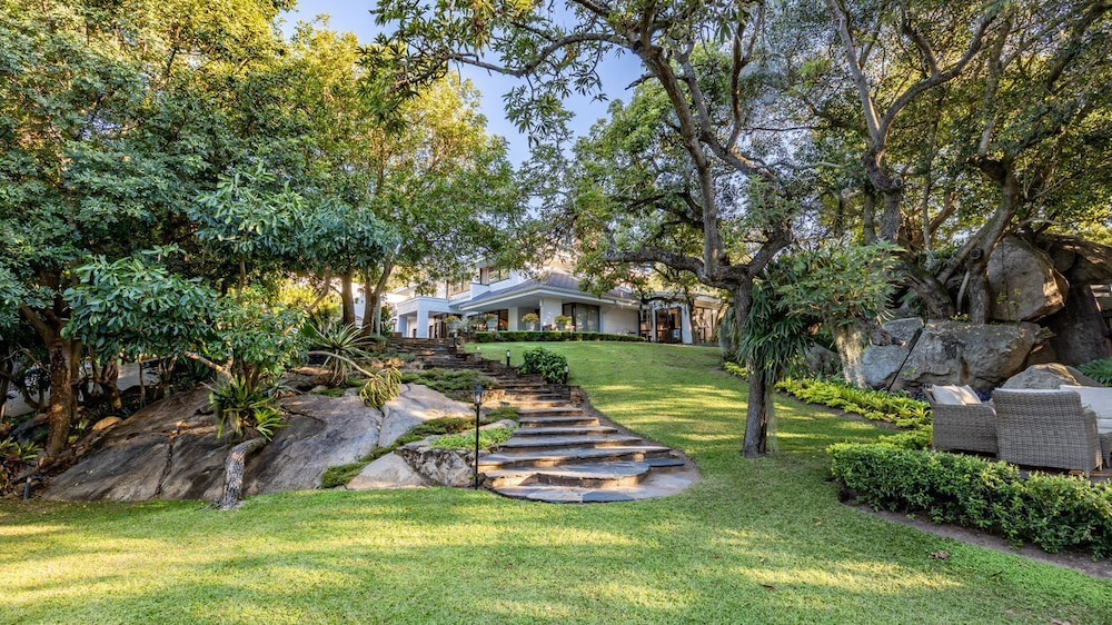 Sheppard Boutique Guesthouse 39/50