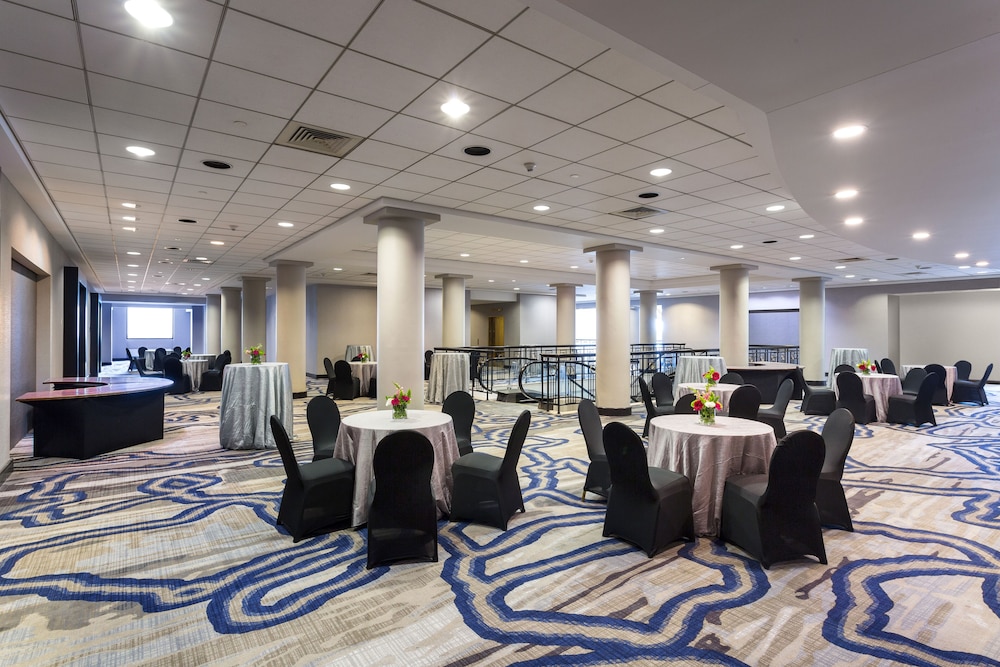Hyatt Regency Rochester 34/69