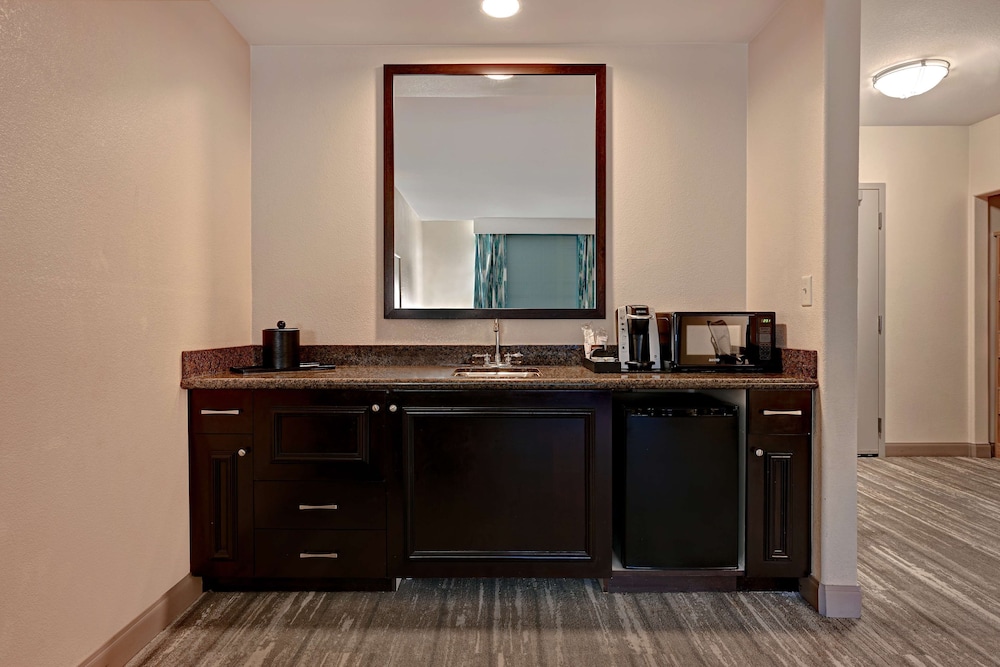 Hilton Garden Inn San Bernardino 52/57