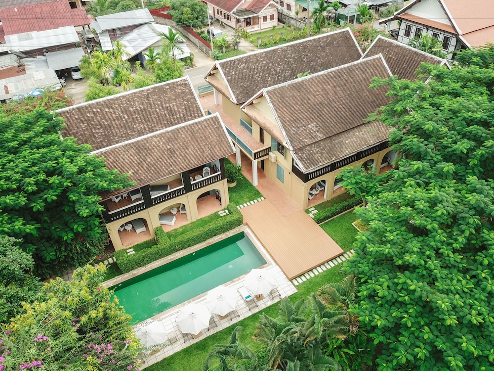 THE APSARA RIVE DROITE 42/50
