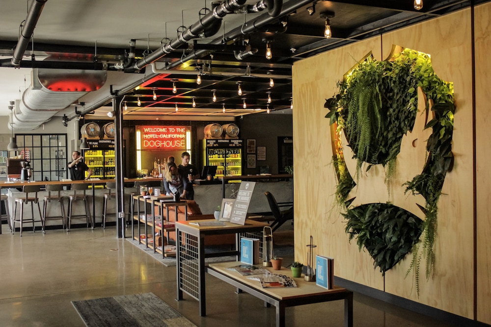 DogHouse Hotel and Brewery 14/22