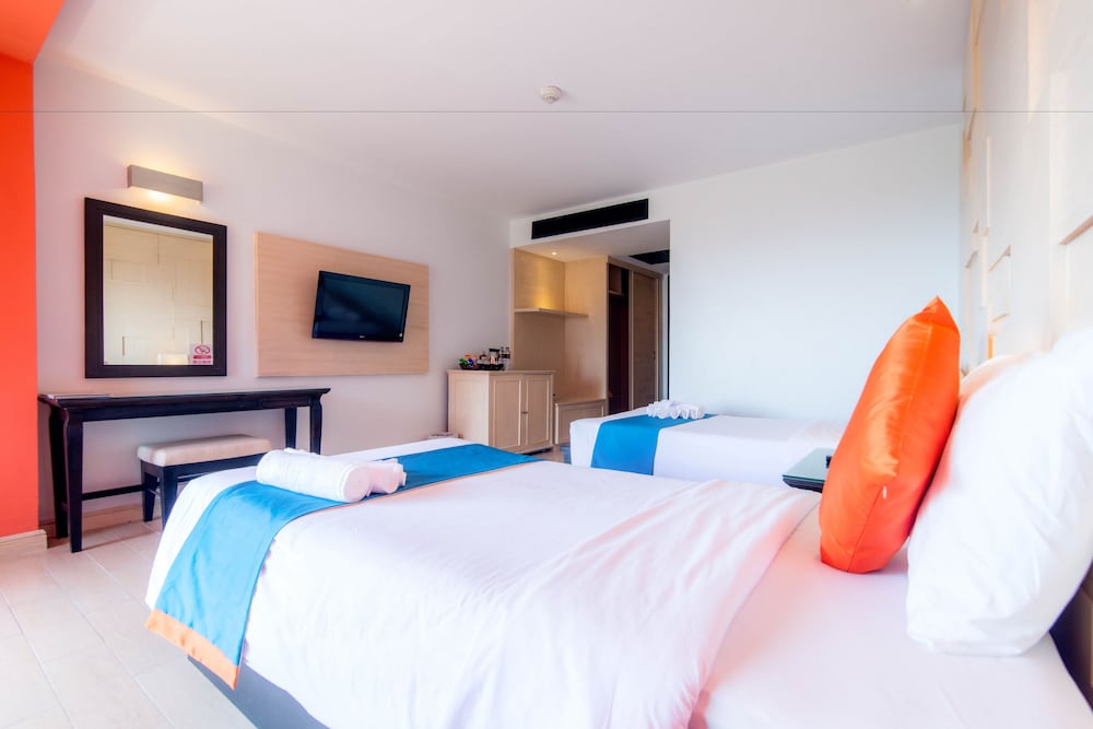 Sea Breeze Jomtien Resort 10/23