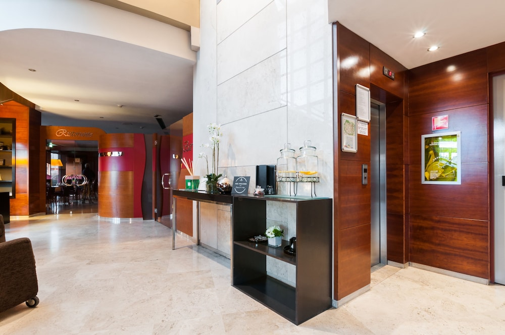 Exe Toscana Hotel 5/69