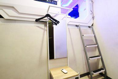 Capsule, Double Bed