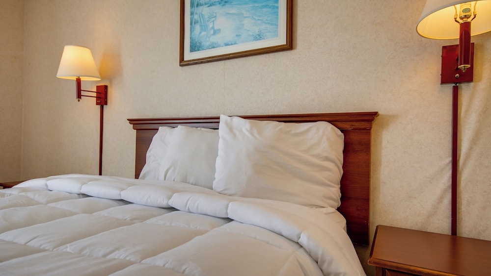 Ocean 1 Hotel and Suites photo2