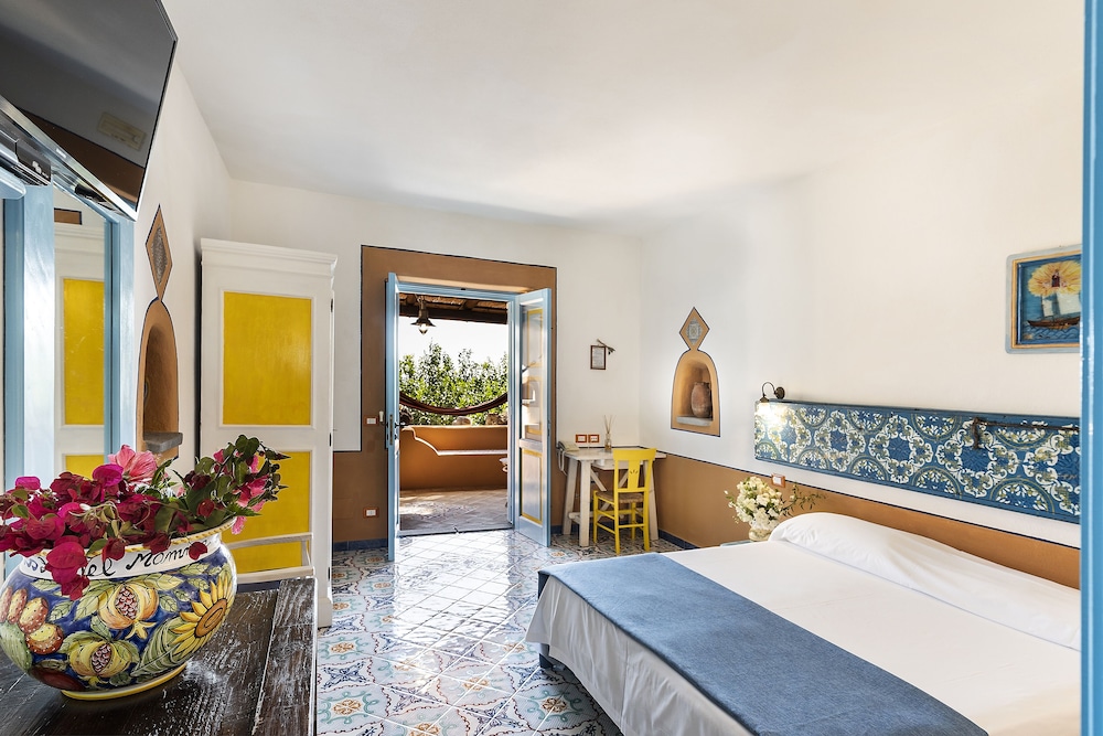 Hotel Mamma Santina 25/50