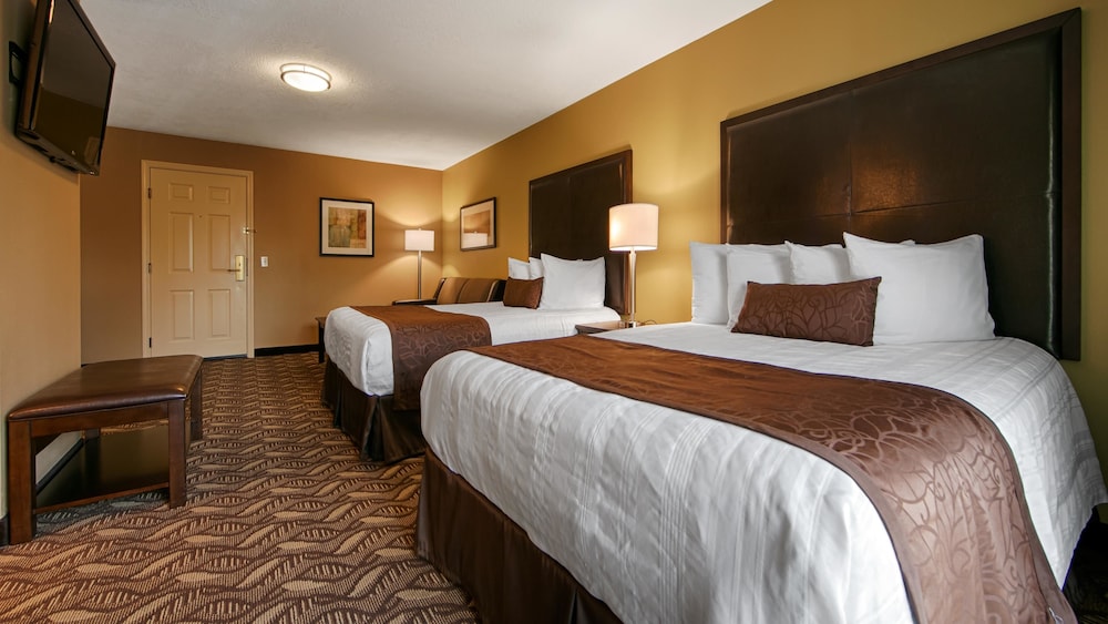 Best Western Plus Grand Manor Inn 10/43