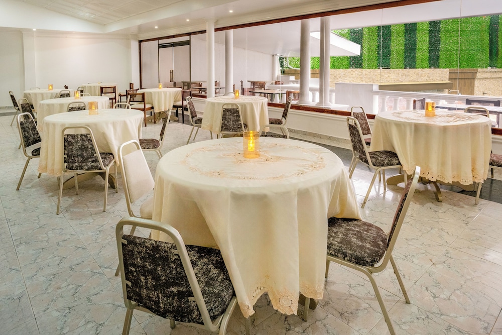 Hotel Las Americas 49/63
