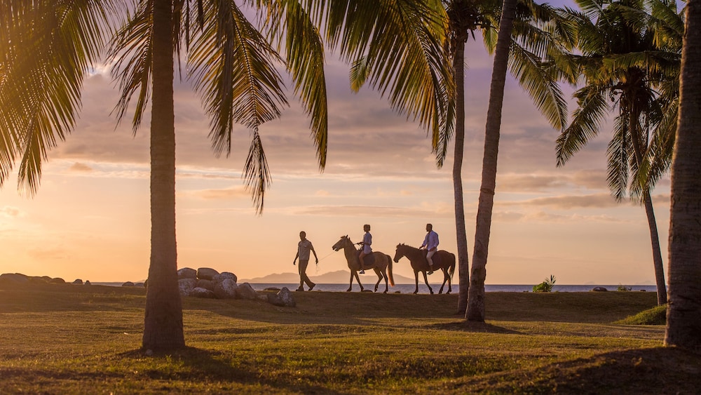 DoubleTree Resort by Hilton Hotel Fiji - Sonaisali Island 22/63